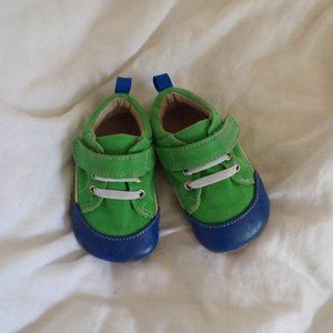 See Kai Run baby green soft shoes size 9-12 months